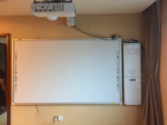 萊蕪教學一體機、多媒體一體機去哪