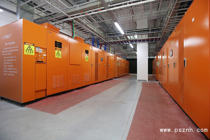 圖二 數據中心巴拿馬電源顛覆了傳統IDC供電架構，讓供電傳輸一步到位，更加高效和可靠