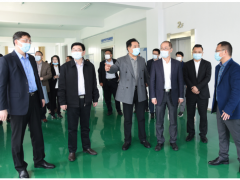 國家商務部外貿司副司長張力- -行蒞臨安徽天康集團調研工作