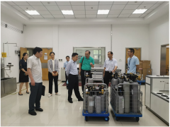 蘇州市市場(chǎng)監(jiān)管局副局長(zhǎng)韋鋒到蘇州市計(jì)量院調(diào)研實(shí)驗(yàn)室建設(shè)工作
