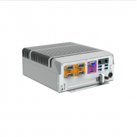 E81 / 無風扇 ，支持 PCIe 4x、PCI 擴展