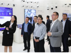 智慧城市建設(shè)、城市轉(zhuǎn)型發(fā)展 慶陽(yáng)市長(zhǎng)一行參觀考察大華股份