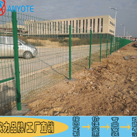 定制彎頭型框架護(hù)欄網(wǎng) 茂名污水廠圍欄 湛江港口鋼板網(wǎng) 鐵絲網(wǎng)