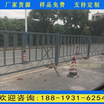 佛山道路機非隔離欄桿廠家 人行道甲