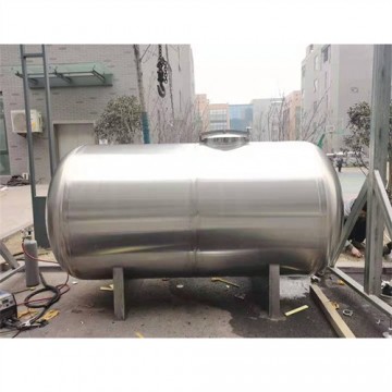 巴中鴻謙工業家用臥式反滲透蓄水罐