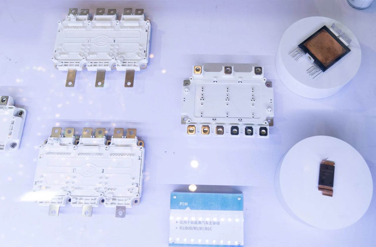 1689666832117451ZkkJ.jpg 1689666832117451ZkkJ.jpg