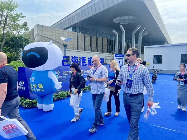 1694185434121417.jpg ee7e8b46b344cfb4f469373d3eb2fb1.jpg