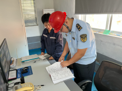 假期我在崗，守護(hù)不打烊——招遠(yuǎn)市應(yīng)急局扎實(shí)開(kāi)展“雙節(jié)”期間化工領(lǐng)域安全生產(chǎn)督導(dǎo)檢查